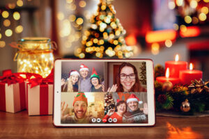 Easy holiday loneliness by connecting with family and friends virtually